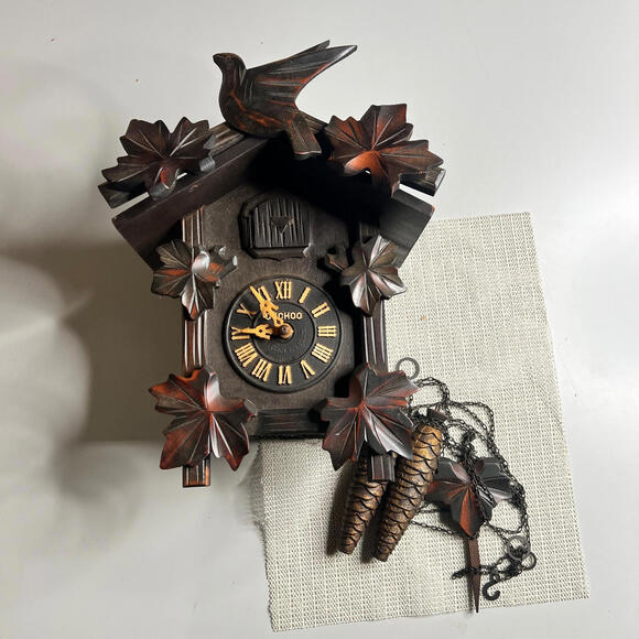 Vintage GermanCuckoo Clock Forest Hand Carved Wood Pine Cones Mi-Ken Japan